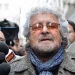 Beppe Grillo dichiara 7500 euro al mese