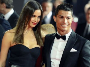 Ronaldo e Irina divisi dalla mamma di lui