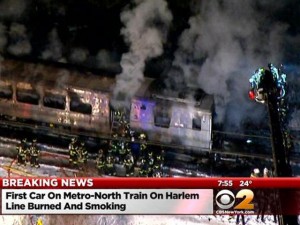 Treno contro auto a New York, 7 morti
