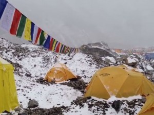 Video slavina su campo base Everest