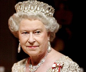 Elisabetta II la regina record di durata del trono