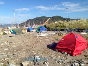 Campo nomadi abusivo sgomberato a Chiavari
