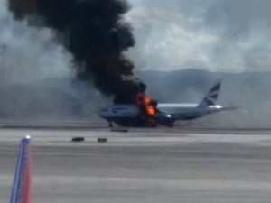 Aereo in fiamme a Las Vegas
