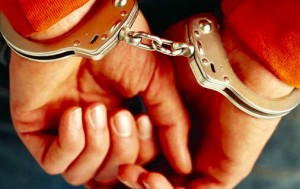12enne accoltellata a Teglia, arrestato il padre