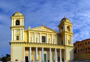 Nella foto, la Basilica di San Maurizio (Imperia)
