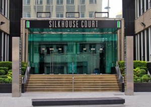 Nella foto, l'ingresso della Silkhouse Court di Liverpool