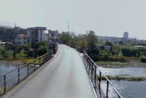 Ponte della Maddalena, ragazza investita da automobile