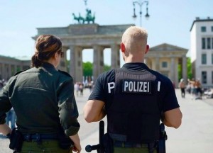 Berlino, arrestati due sospetti terroristi 