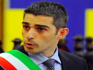 Parma, indagato sindaco M5S Pizzarotti  