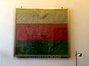 Prima bandiera Tricolore a Genova